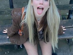 beautiful-students-260924-260924-008