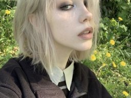 beautiful-students-260924-260924-009