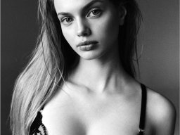 beautiful-students-260924-260924-009