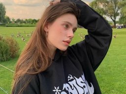 beautiful-students-260924-260924-009