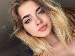 beautiful-students-260924-260924-009