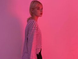 beautiful-students-260924-260924-010