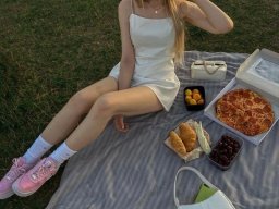 beautiful-students-260924-260924-010