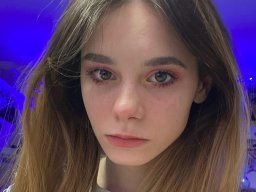 beautiful-students-260924-260924-010