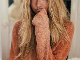 beautiful-students-260924-260924-010