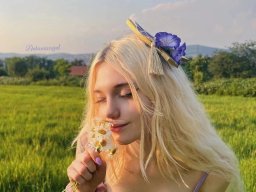 beautiful-students-260924-260924-010