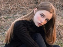 beautiful-students-260924-260924-010
