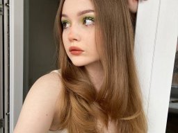 beautiful-students-260924-260924-010