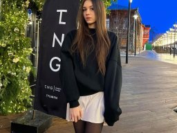 beautiful-students-260924-260924-010