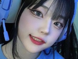 beautiful-students-260924-260924-010