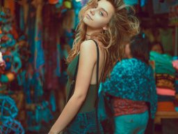 beautiful-students-260924-260924-010