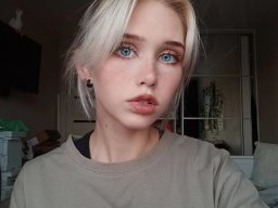 beautiful-students-260924-260924-010