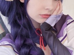 beautiful-students-260924-260924-010