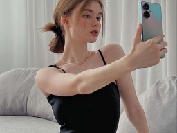 beautiful-students-260924-260924-010
