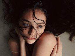 beautiful-students-260924-260924-011