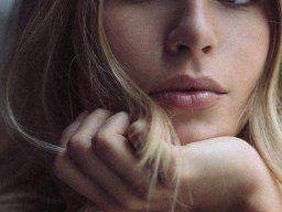 beautiful-students-260924-260924-011