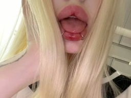 beautiful-students-260924-260924-011