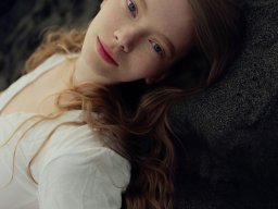 beautiful-students-260924-260924-011