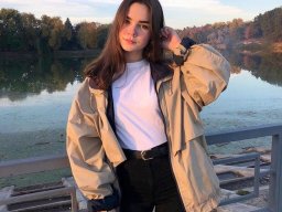 beautiful-students-260924-260924-011
