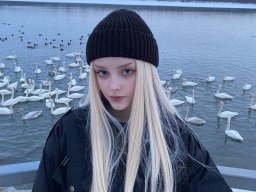 beautiful-students-260924-260924-011
