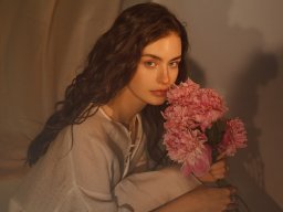 beautiful-students-260924-260924-011