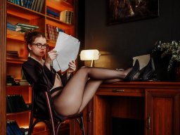 beautiful-students-260924-260924-011