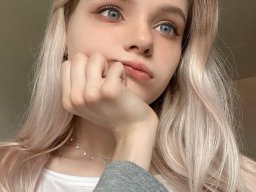 beautiful-students-260924-260924-011