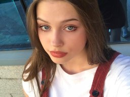 beautiful-students-260924-260924-011