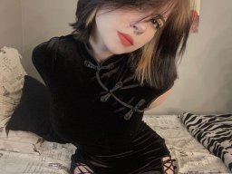 beautiful-students-260924-260924-011
