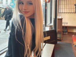 beautiful-students-260924-260924-012