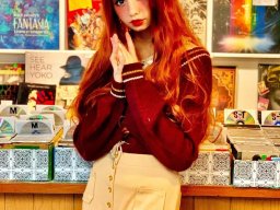 beautiful-students-260924-260924-012