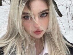 beautiful-students-260924-260924-012