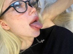 beautiful-students-260924-260924-012
