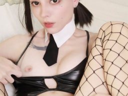 beautiful-students-260924-260924-012