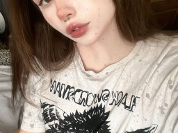 beautiful-students-260924-260924-012