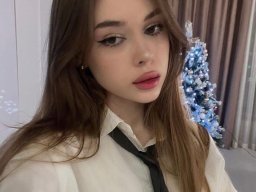 beautiful-students-260924-260924-012