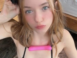 beautiful-students-260924-260924-013