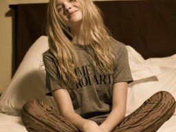 beautiful-students-260924-260924-013