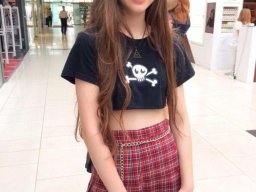 beautiful-students-260924-260924-013