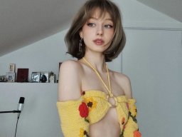 beautiful-students-260924-260924-013