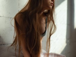 beautiful-students-260924-260924-013