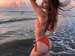 beautiful-students-260924-260924-013