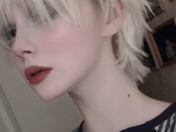beautiful-students-260924-260924-013