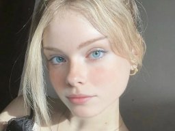 beautiful-students-260924-260924-013