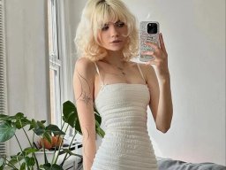 beautiful-students-260924-260924-013