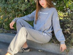 beautiful-students-260924-260924-013
