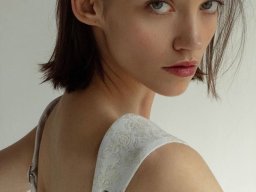 beautiful-students-260924-260924-013