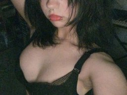 beautiful-students-260924-260924-014