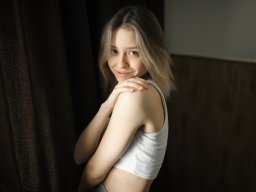 beautiful-students-260924-260924-014