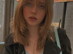 beautiful-students-260924-260924-014